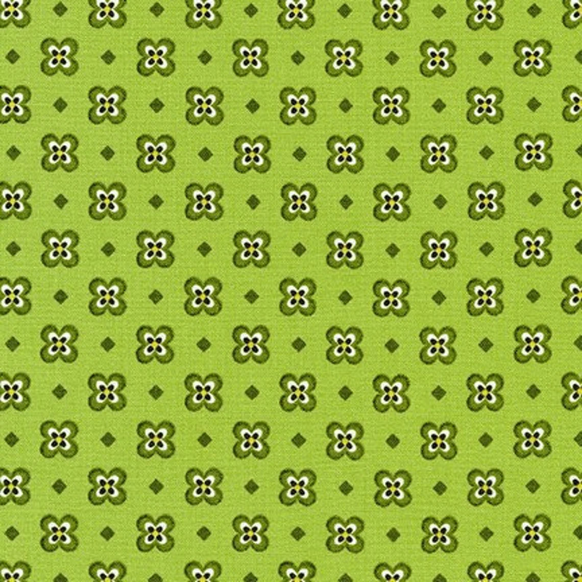 Quilt Kit, Elizabeth 50 1/2"x74 1/2", Robert Kaufman Elizabeth Fabrics, Purple Lilacs Fabric