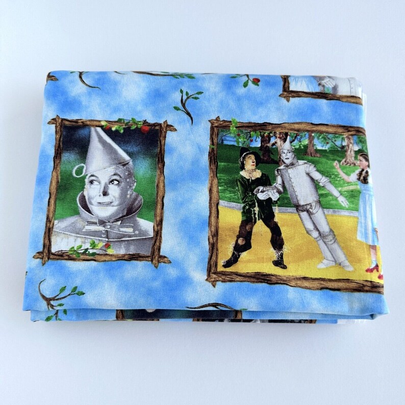 Wizard of Oz fabric 1/2 yard, Judy Garland as Dorothy Glinda Tin Man Cowardly Lion Scarecrow Slippers Quilt